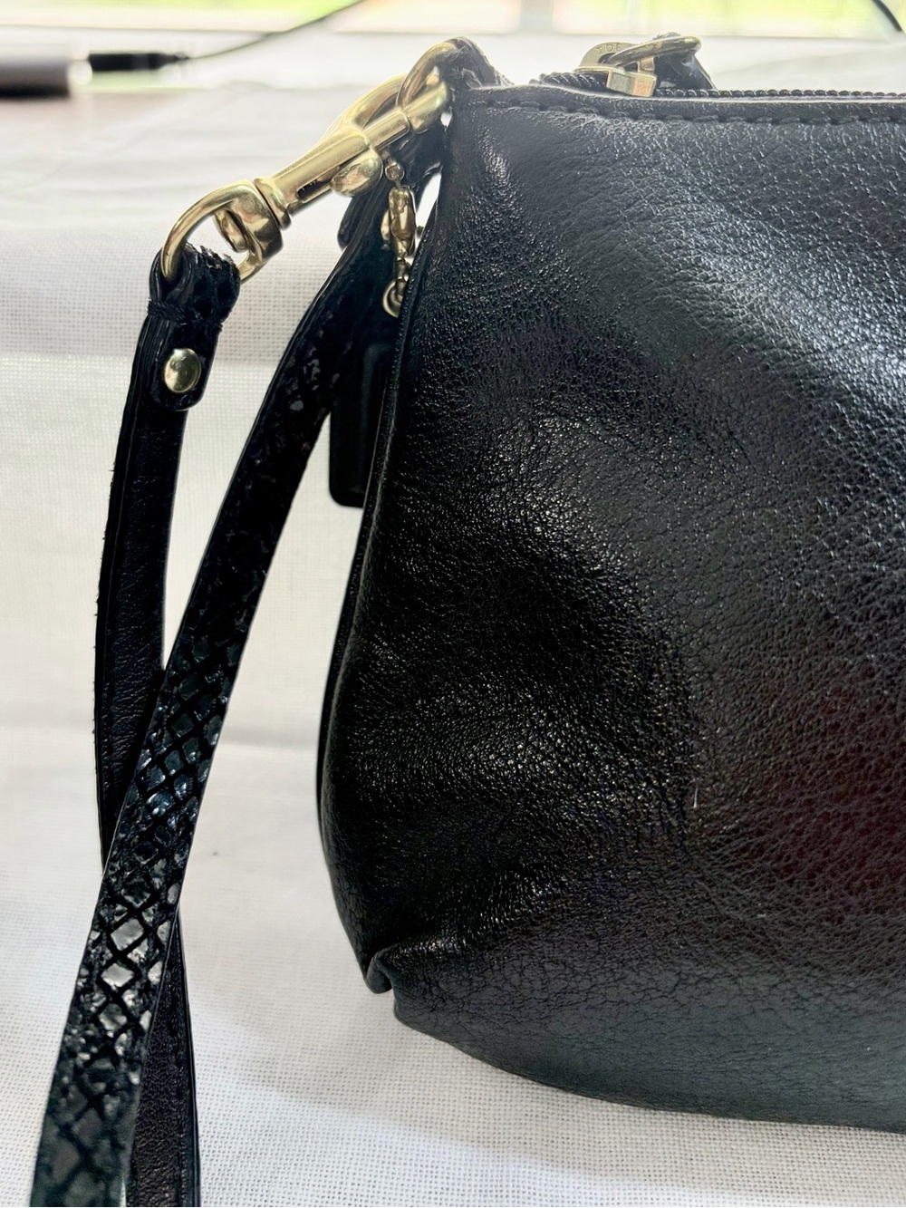 Coach Black Leather Wristlet Clutch with Gold Logo - Picture 3 of 11